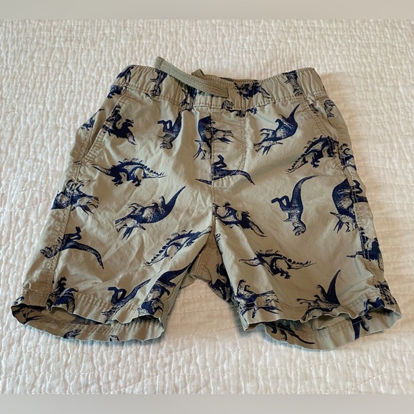 Bundle of Two Gymboree Shirts and One Old Navy Dinosaur Shorts, 18-24 Months, 2T - Picture 8 of 10
